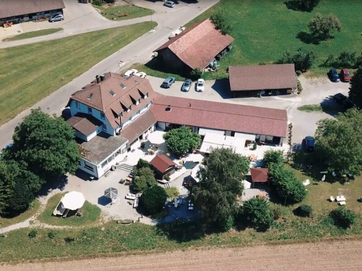 Jaguar Drivers’ Club Switzerland Monthly Meeting