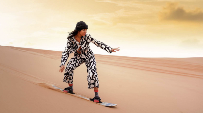 Dubai Desert Discovery: Red Dunes Safari, Sandboard & Camel Ride